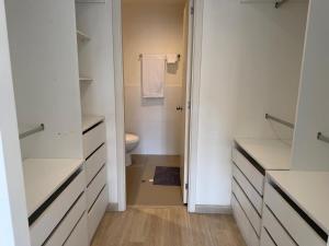 Barranco Modern Apartment with Pool, Gym and Parking