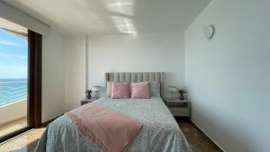Large beachfront apartmen mediterranean views