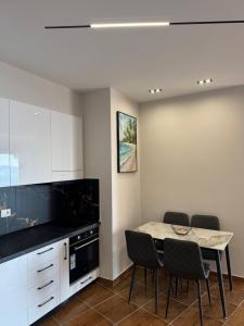 Vista Blu Apartments