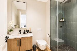 ZALS Luxury Apartments -Park Place