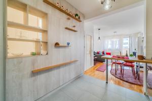 Apartment Saga With Terrace And Parking - Happy Rentals
