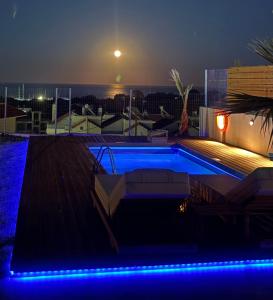 Sea View Sunrise Luxury Apartment
