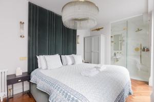Luxury 2BDR Retreat By Kensington Palace