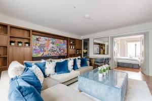 Luxury 2BDR Retreat By Kensington Palace