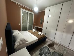 Univers City Apartment 3 , Tirana