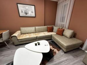 Univers City Apartment 3 , Tirana