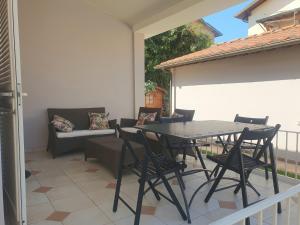 VILLETTA CON GIARDINO