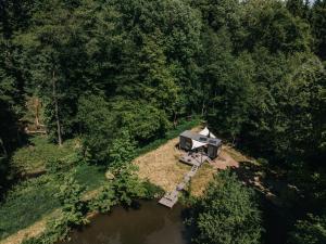 Maringotka Volavka by TwoFingers glamping