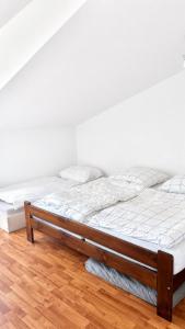 2-room apartment near Xbionic-sphere and Bratislava