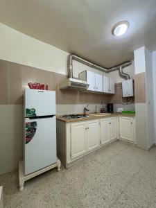Dar KAMOUN - 2BR Apts with 5G WiFi & Parking, Houmt Souk & Corniche
