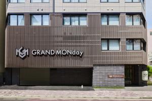 GRAND MONday Ueno Okachimachi
