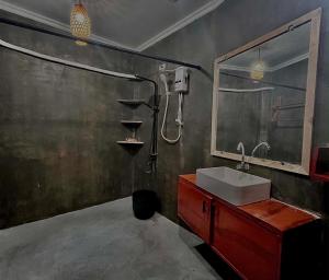 Spacious 2BR Central With kitchen Fast wifi