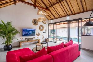 Family Villa with Slide & Pool