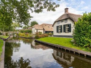 Farmhouse "De Boerdrie"