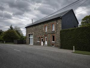 Ardennes Escape House for 12 people with sauna, billiards & garden