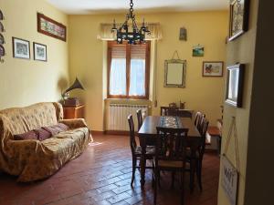 GinCat Casa nel Chianti - 3 Camere, Terrazze & BBQ