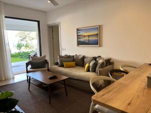 Eastern Blue Beachfront Apartment