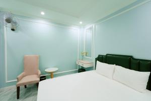Nhật Tân Hotel VEC - Đông Anh