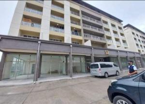 Fresh Condo & Kitchen beside Hilton Clark Dheights