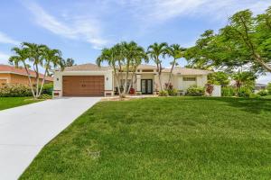 Sunny Paradise Villa with HTD Pool Game Room And Privacy