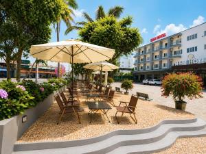 B&N HOTEL Hải Tiến