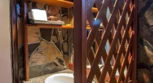 Tong Hotel
