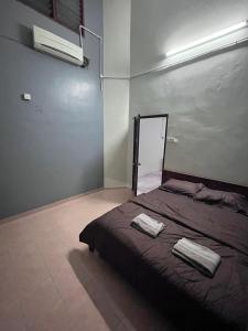 Cozy 3BR Fully Aircond At Tmn Guru Jaya, Kangar