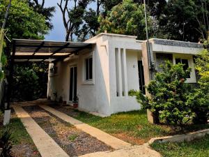 Casa Nael a 2Km del IRTRA