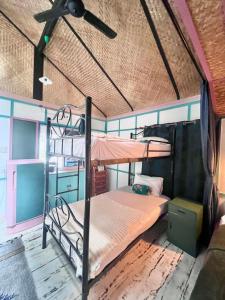 Benny beachhouse hostel