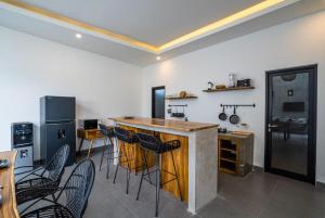 Night Light 3BR Pool Villa With Rooftop By Bali Bliss Properties