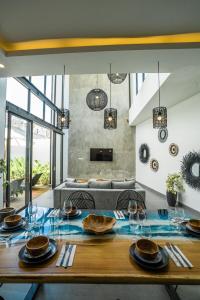 Night Light 3BR Pool Villa With Rooftop By Bali Bliss Properties
