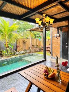 A cozy living with nature and paddy view