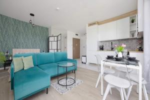 Modern Studio with Terrace, Swimming Pool and Parking by Noclegi Renters