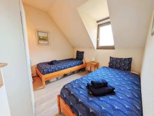 Cottage cosy avec jardin, piscine, tennis et parking