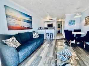 Sandy Seawall Escape Resort