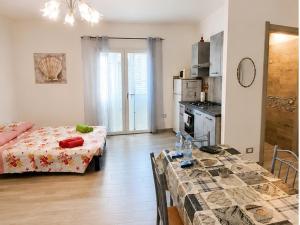 Olbia Center Regina Elena 49 Queen