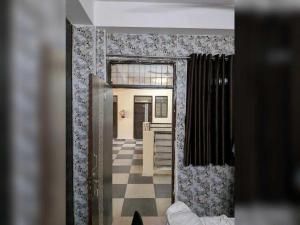 Hotel O Dollar Hotel