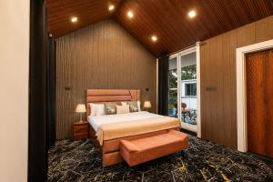 ELIVAAS Signature Raj Farms 3BHK Villa with Private Swimming Pool, Kids Room and An Outhouse
