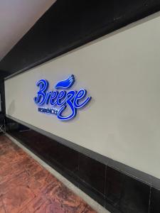 HotelStyle Pasay Staycation with City View near moa