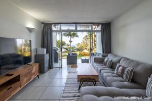 Barefoot Bliss - Duplex