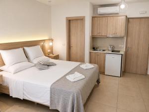 Porfyris Studios and Apartments