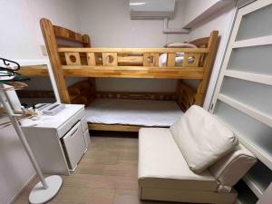 Shinjuku # 203 5 minutes from Okubo station Free WIFI