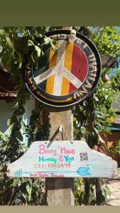 Benny monkey house