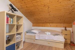 Holiday house VilAna with Jacuzzi - Happy Rentals