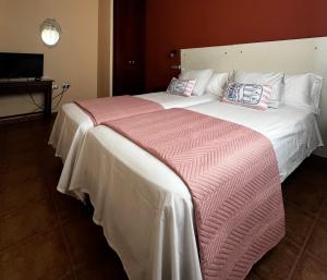 HOSTAL TREVELEZ