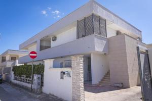 Torre Lapillo Apartment Sea View - Happy Rentals