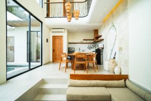 Casa Amadeo 3BR - Heart of Seminyak w Private Pool