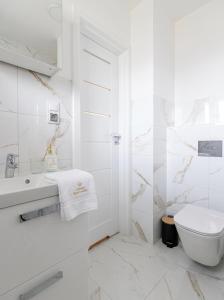 Golden Apartments Wroclaw - Rynek Square - Monopol