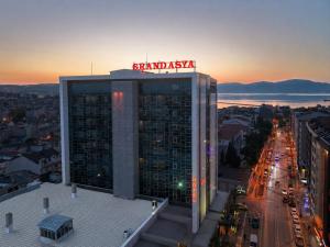 Grand Asya Hotel