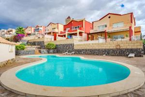 Belvedere Sea View Townhouse - Private Terrace, BBQ & Pool